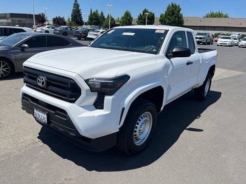 Used 2025 Toyota Tacoma SR RWD image 1