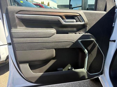 Certified 2025 Chevrolet Silverado 2500 LT w/ Convenience Package image 19