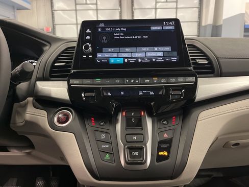 Used 2025 Honda Odyssey EX-L image 22