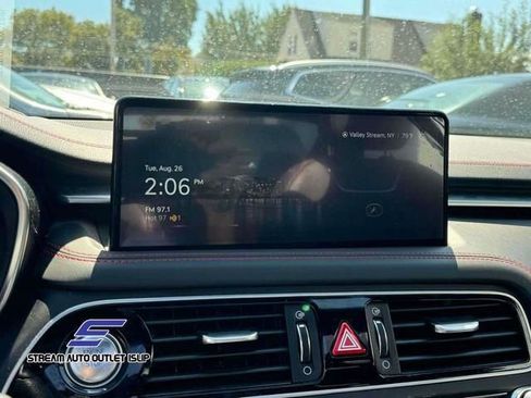 Used 2023 Genesis G70 2.0T w/ Sport Prestige Package image 31