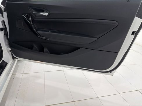 Used 2018 BMW 230i xDrive Convertible image 19