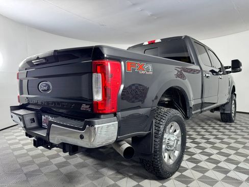 Used 2019 Ford F350 Lariat w/ Chrome Package AWD/4WD image 22