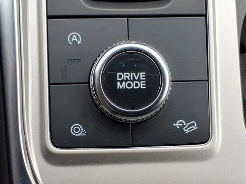 Certified 2023 Ford Explorer XLT w/ Equipment Group 202A image 21