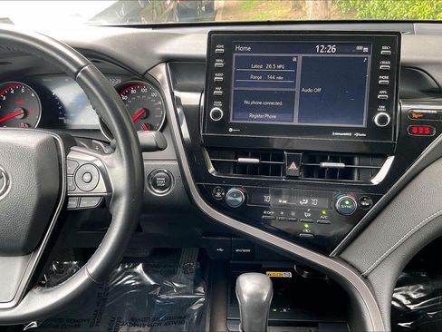 Used 2023 Toyota Camry XSE FWD image 6