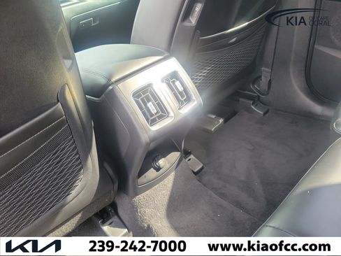 Certified 2025 Kia Sorento S w/ Panoramic Sunroof Package FWD image 16