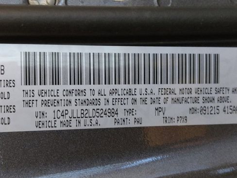 Used 2020 Jeep Cherokee Latitude Plus FWD image 33
