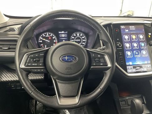 Used 2025 Subaru Ascent Premium image 32