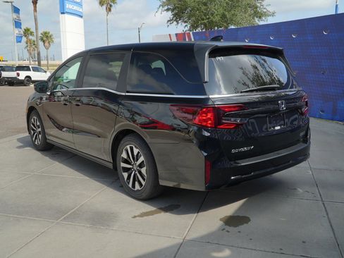 New 2026 Honda Odyssey EX-L image 9