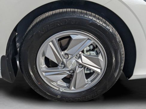 New 2026 Hyundai Elantra SE FWD image 28