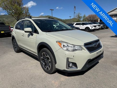 Used 2016 Subaru Crosstrek 2.0i Premium w/ Popular Package #1 AWD/4WD image 1