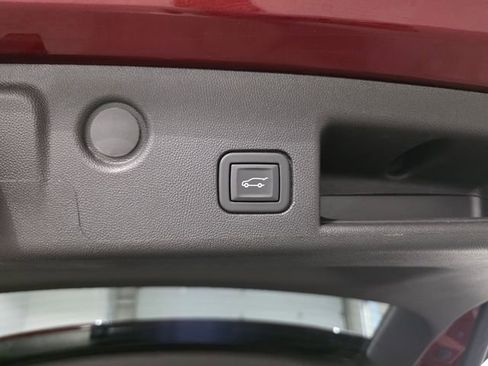 Certified 2023 Chevrolet Equinox LT image 9