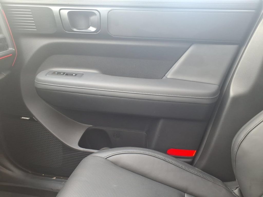 Used 2026 Hyundai Santa Fe Calligraphy FWD image 26