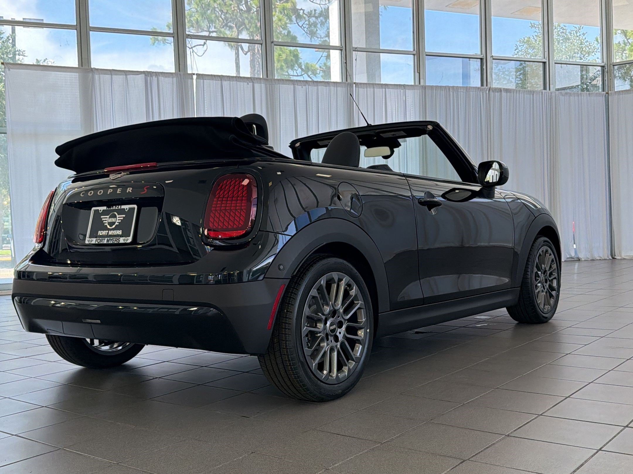 New 2026 MINI Cooper S FWD image 9