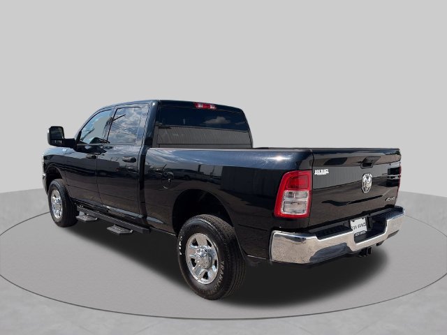 Used 2024 RAM 3500 Tradesman w/ Chrome Appearance Group AWD/4WD image 3
