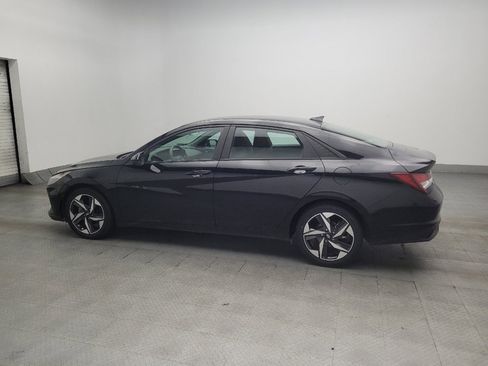 Used 2023 Hyundai Elantra SEL w/ Convenience Package FWD image 3