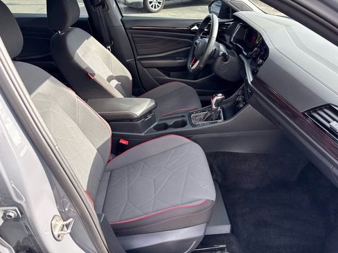 Used 2024 Volkswagen Jetta GLI 40th Anniversary Edition FWD image 21