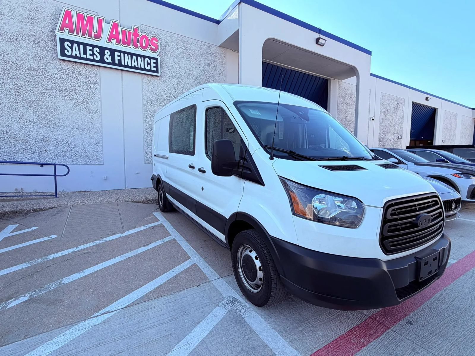 Used 2019 Ford Transit 350 148 Medium Roof RWD image 6