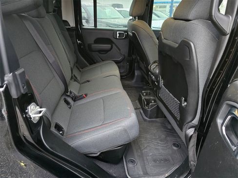 Used 2025 Jeep Gladiator Rubicon image 14