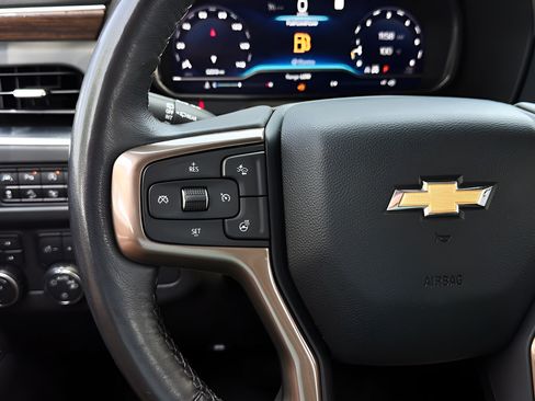 Used 2022 Chevrolet Tahoe High Country AWD/4WD image 11