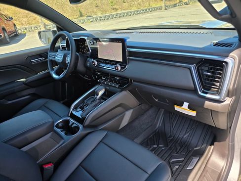 New 2026 GMC Canyon Elevation w/ Convenience Package RWD image 27