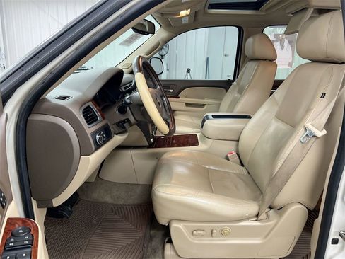 Used 2011 Chevrolet Tahoe LTZ image 20