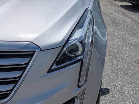 Used 2017 Cadillac XT5 Luxury AWD/4WD image 10