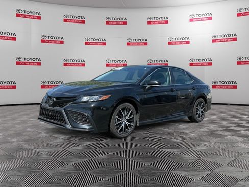 Certified 2024 Toyota Camry SE FWD image 7