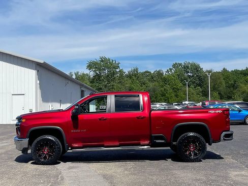 Used 2022 Chevrolet Silverado 3500 LT w/ Convenience Package AWD/4WD image 12
