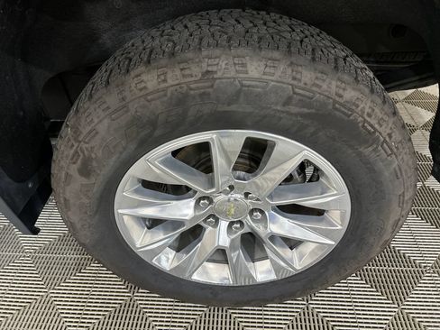 Used 2019 Chevrolet Silverado 1500 LTZ w/ LTZ Plus Package AWD/4WD image 11