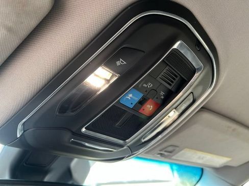 Used 2023 Jeep Grand Cherokee Laredo AWD/4WD image 29