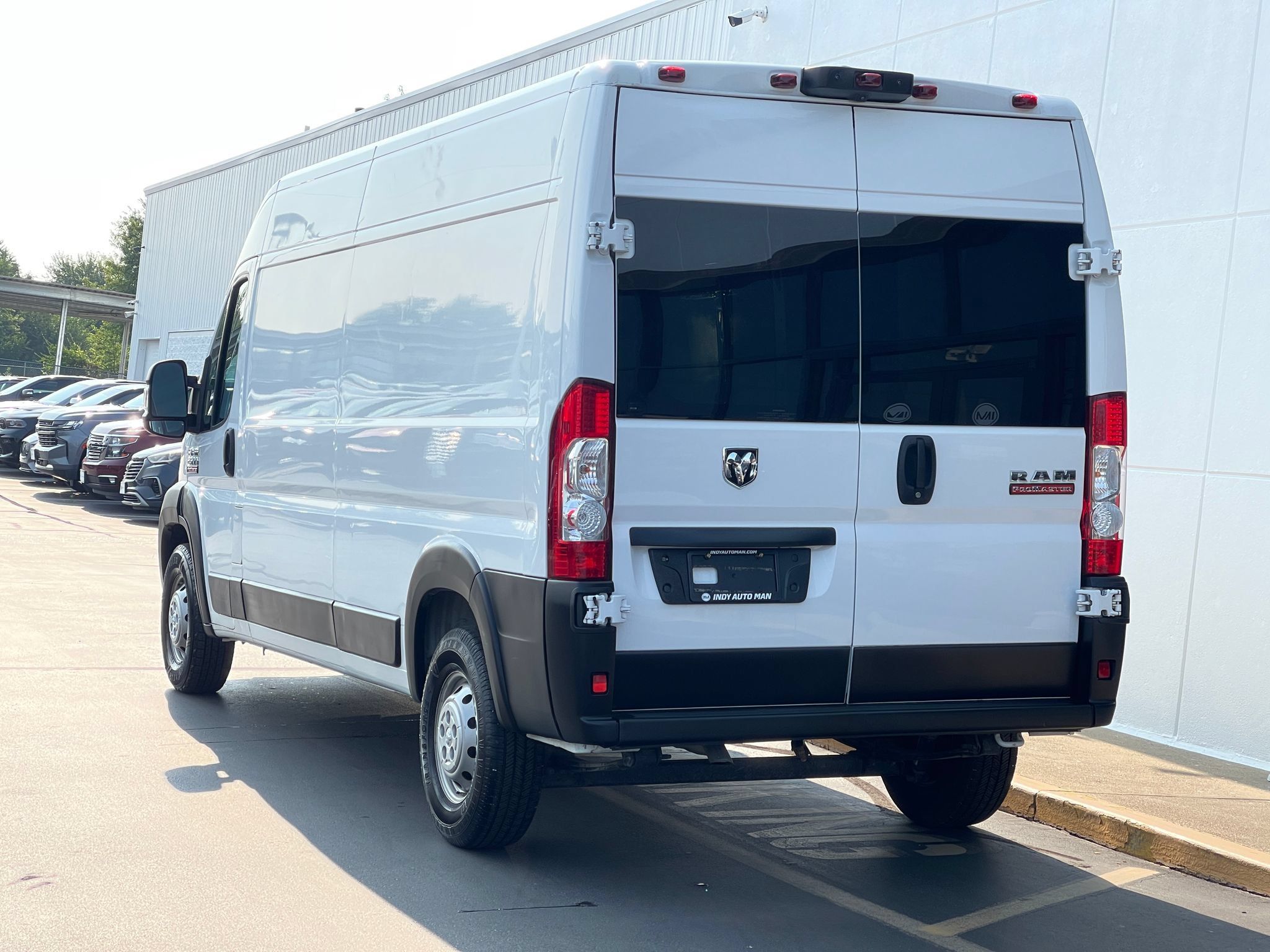 Used 2025 RAM ProMaster 2500 w/ Convenience Group FWD image 5