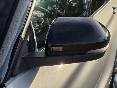 Used 2020 Ford Explorer Platinum w/ Premium Technology Package image 42