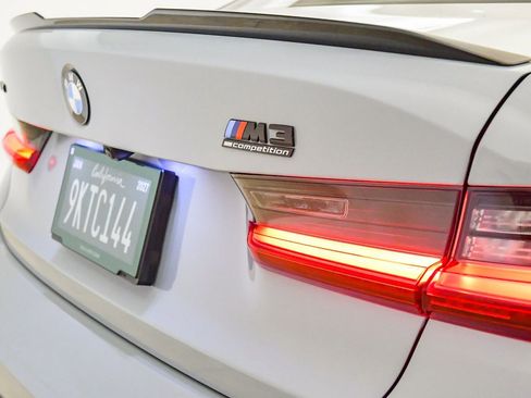 Used 2024 BMW M3 Competition w/ Executive Package image 16