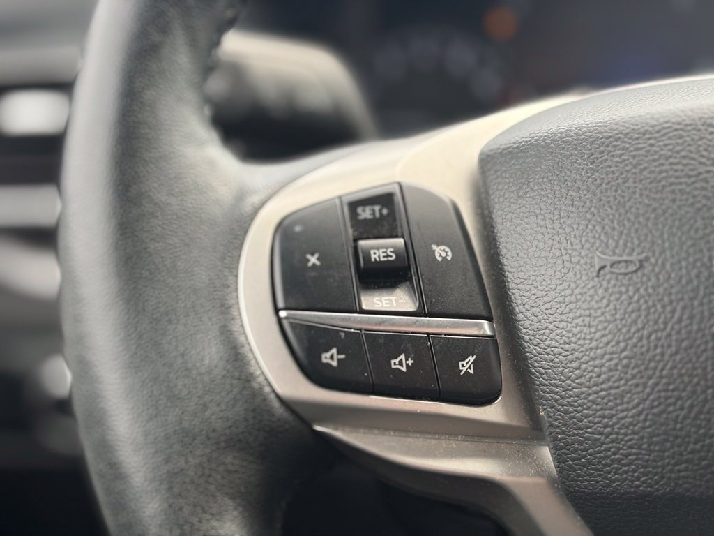 Used 2023 Ford Explorer XLT w/ Equipment Group 202A AWD/4WD image 23