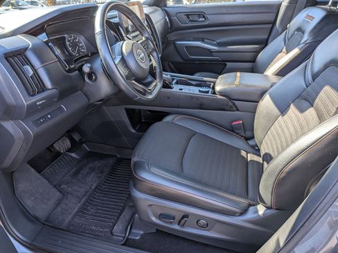 Used 2024 Nissan Pathfinder Rock Creek image 12