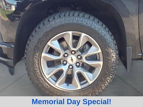 Used 2019 Chevrolet Silverado 1500 RST w/ All-Star Edition AWD/4WD image 5