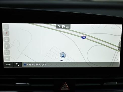 Certified 2025 Hyundai Elantra Limited image 36