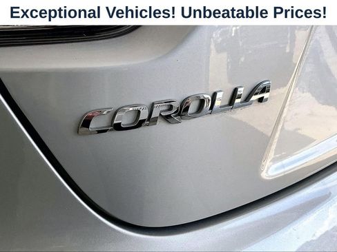 Used 2023 Toyota Corolla LE FWD image 38