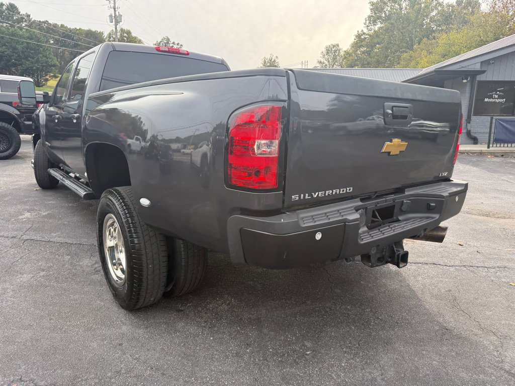 Used 2011 Chevrolet Silverado 3500 LTZ w/ LTZ Plus Package AWD/4WD image 12