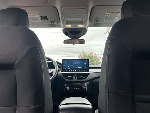 Used 2024 Ford Escape Active w/ Tech Pack #1 AWD/4WD image 8