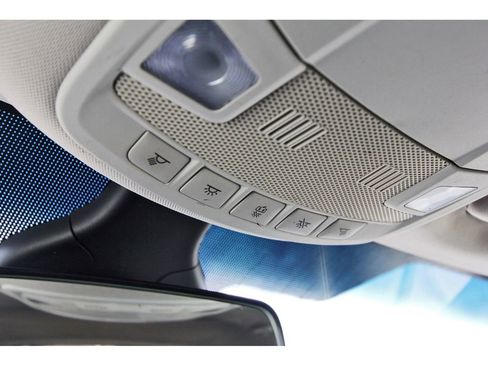 Used 2020 Ford Edge SE FWD image 23