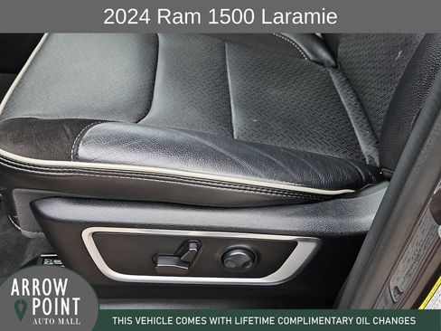 Used 2024 RAM 1500 Laramie AWD/4WD image 23