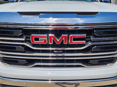 New 2026 GMC Sierra 1500 SLT w/ SLT Premium Plus Package AWD/4WD image 10