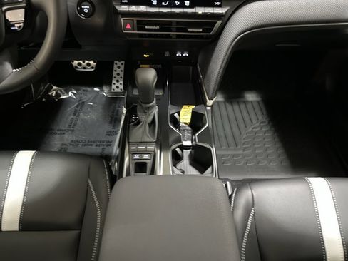 Used 2026 Toyota Camry SE w/ Multimedia Upgrade Package image 33