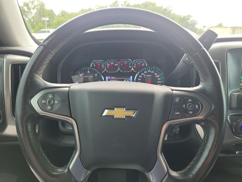 Used 2018 Chevrolet Silverado 1500 LT w/ Midnight Edition AWD/4WD image 14