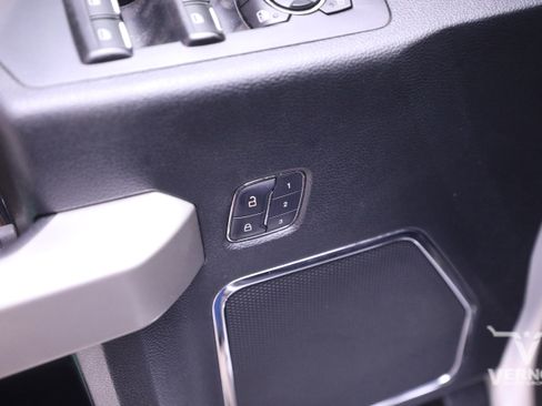 Used 2015 Ford F150 Lariat w/ Equipment Group 502A Luxury image 19