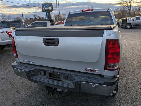 Used 2012 GMC Sierra 2500 SLT w/ SLT Convenience Package image 6