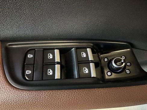 Used 2025 Audi Q7 3.0T Premium w/ Convenience Package image 16