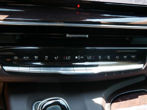 Used 2021 Cadillac Escalade Sport Platinum AWD/4WD image 24