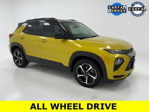 Used 2023 Chevrolet TrailBlazer RS w/ Sun and Liftgate Package image 1
